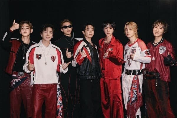 BTS 獲封波哥大「榮譽嘉賓」,哥倫比亞首場演唱會前夕