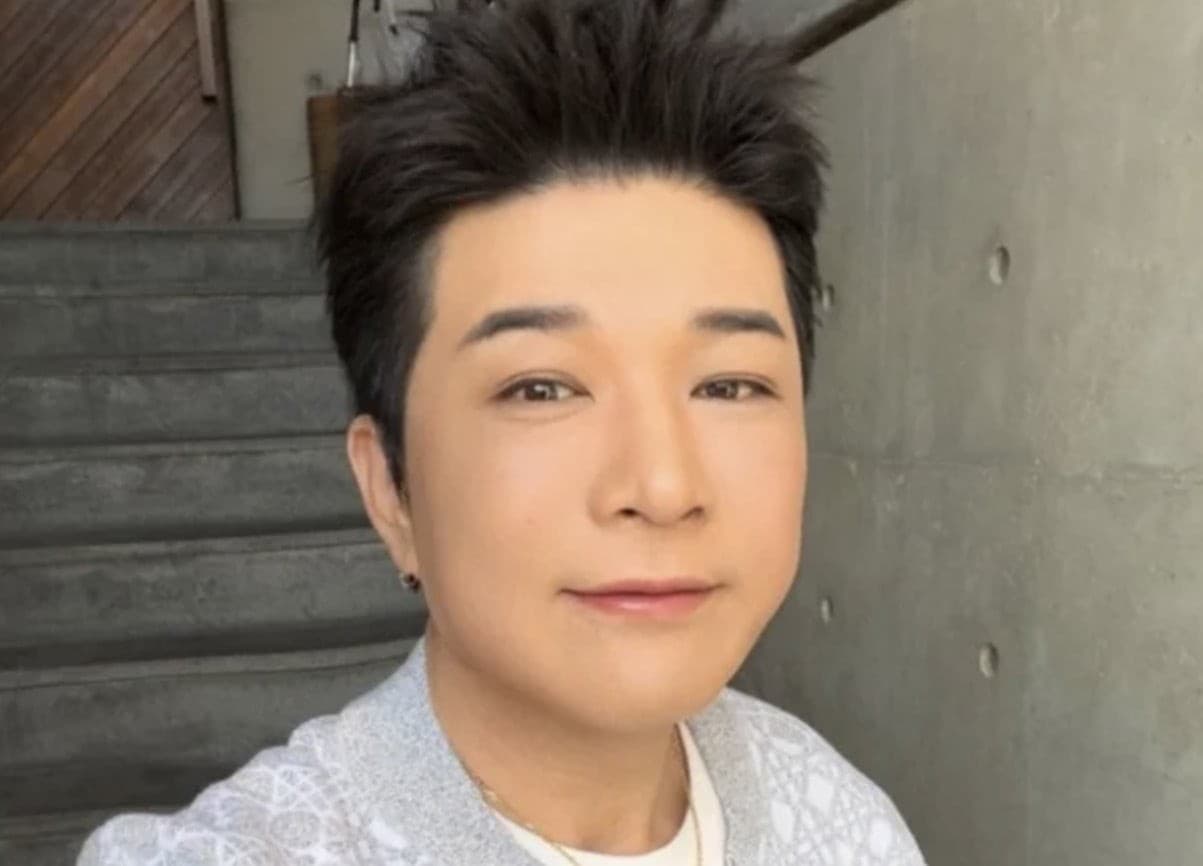 Super Junior 神童瘦身37公斤後曬尖下巴外貌 澄清「不是AI」
